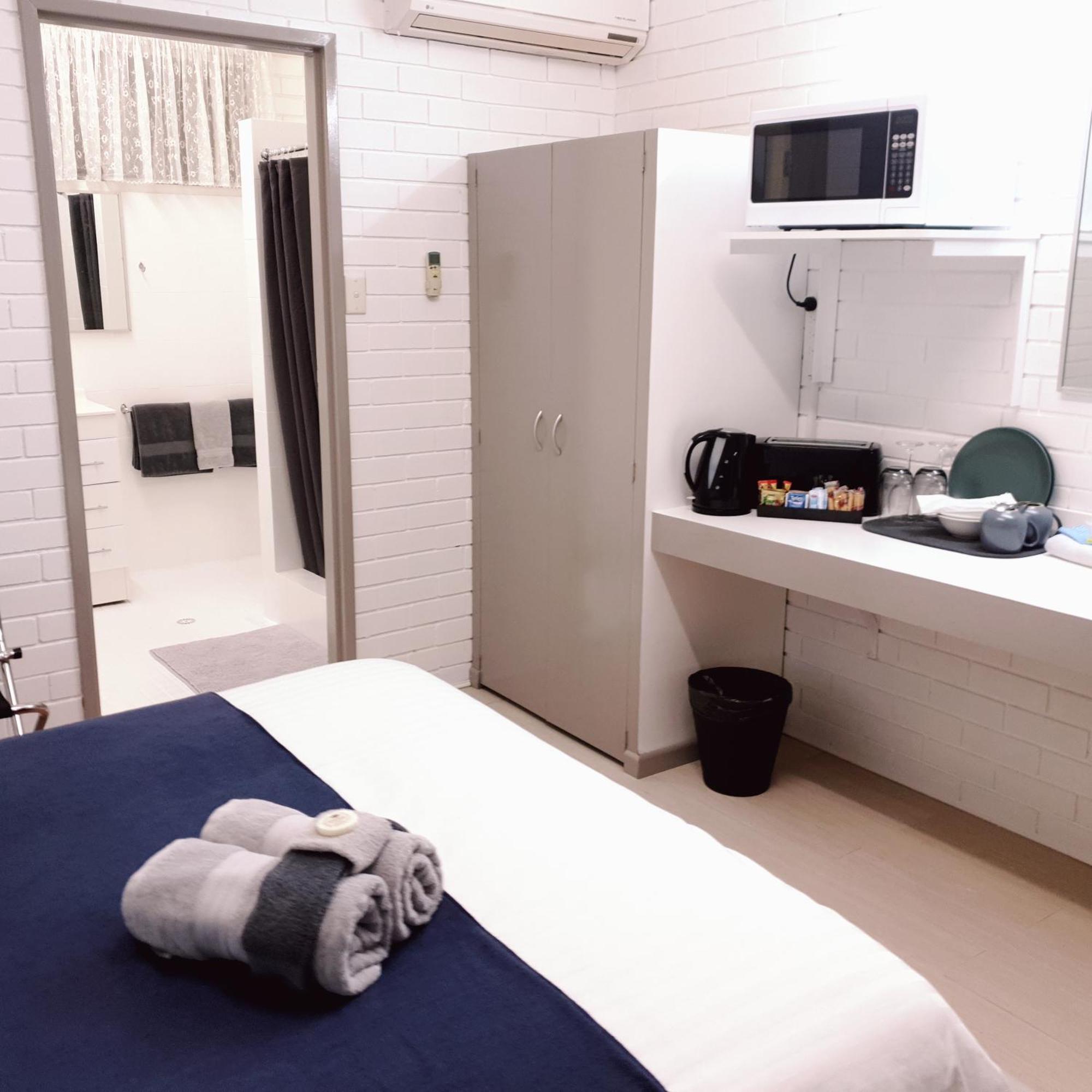 Jillaroo Motor Inn เกลน อินเนส ภายนอก รูปภาพ